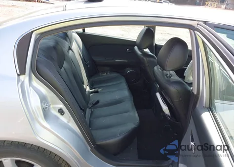 2006 Nissan Altima 3.5 Sl z USA, uszkodzony, nr VIN 1N4BL11D66C249150